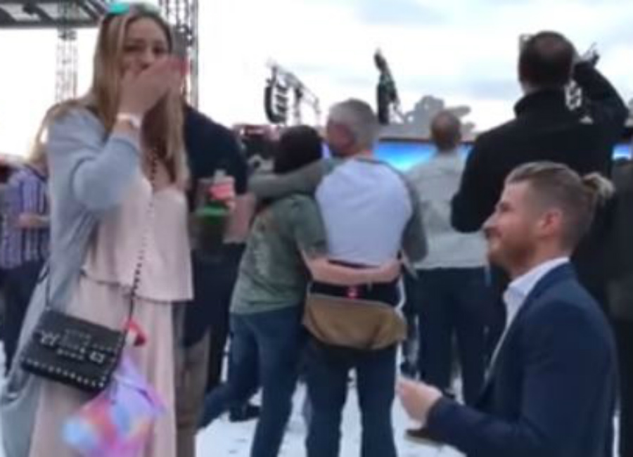 WATCH: A man proposed to his girlfriend at the U2 concert last night