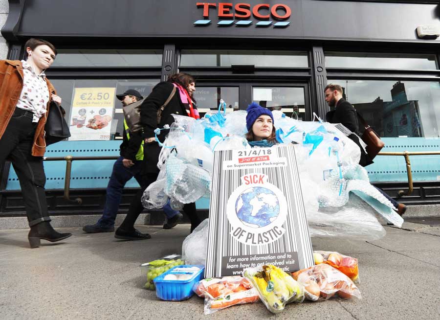 Irish shoppers to take a stand against plastic in a BIG way