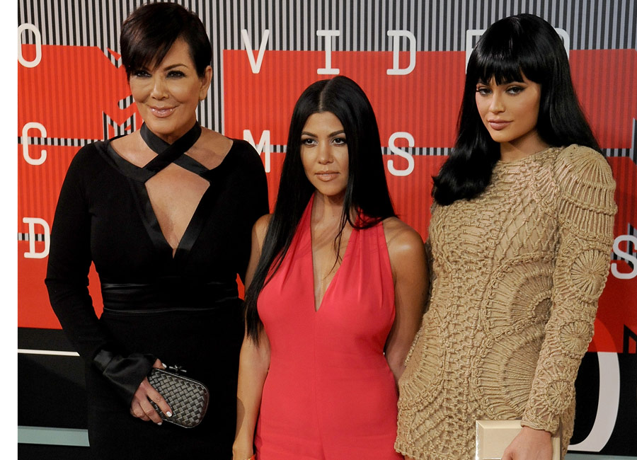 Here are the clever outfit secrets petite girls swear by