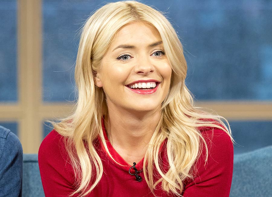 Holly Willoughby divides fans with 'clashing' outfit