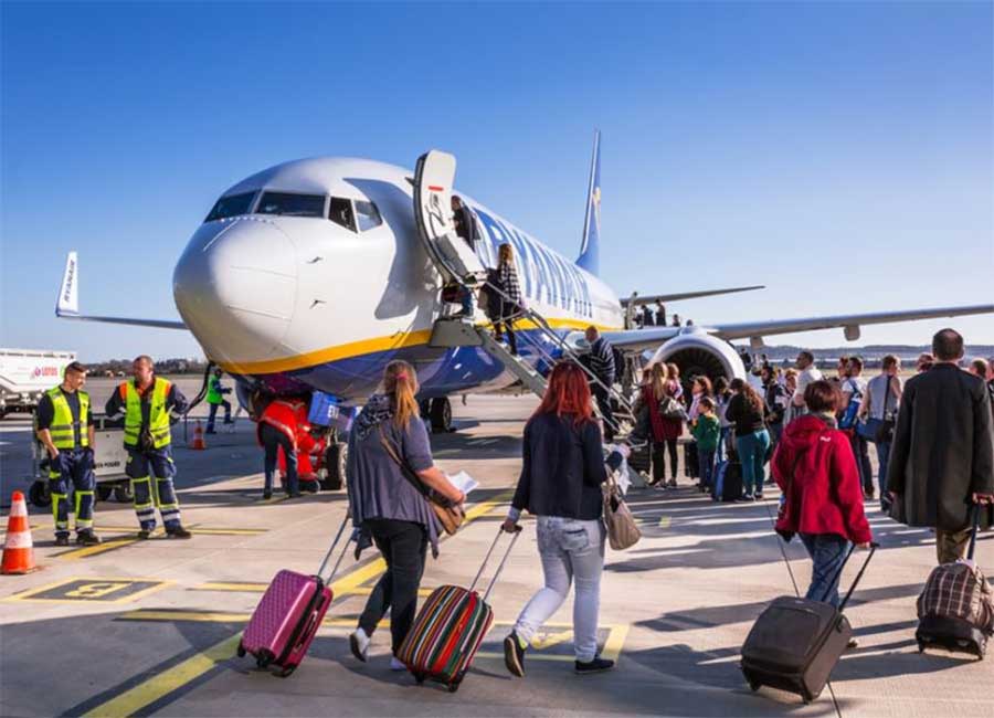 Three airlines in hot water for operating flights from North Italy despite coronavirus concerns