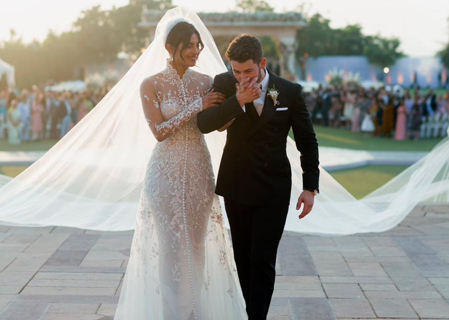 The first official pictures from Priyanka Chopra and Nick Jonas' wedding are here