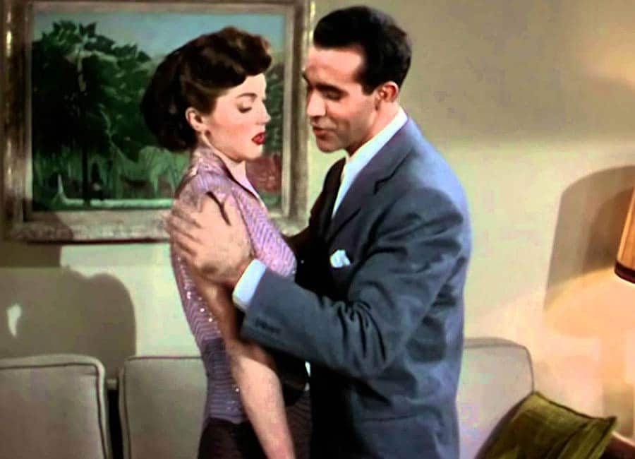 Christmas FM has BANNED 'Baby It's Cold Outside' over controversial lyrics