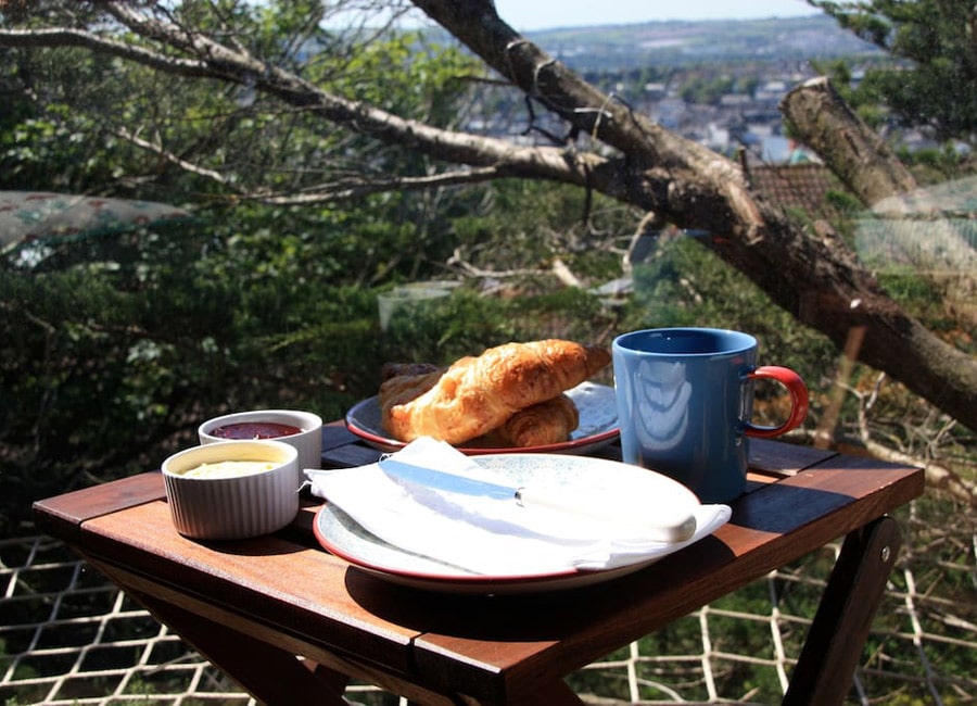 You can stay in this DREAMY hideaway tree house in Cork