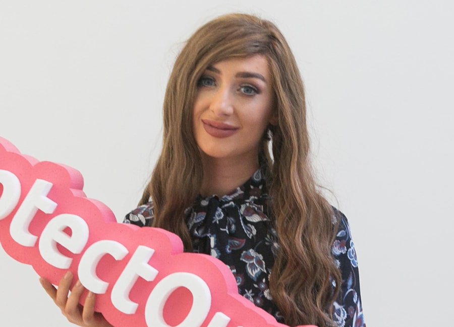 Vicky Phelan pays tribute to Laura Brennan as she passes away aged 26