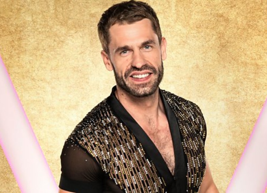 Emmerdale's Kelvin Fletcher shocks viewers with first Strictly dance of the season