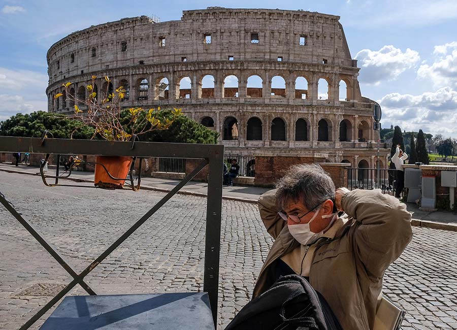 Irish Government urges Irish people to reconsider all travel to Italy