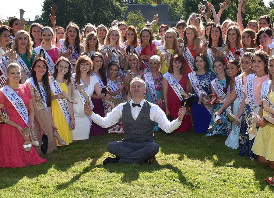 Rose of Tralee Roses with Daithí Ó'Sé