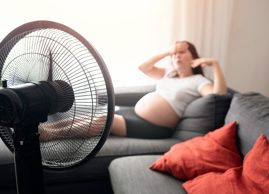 10 things women who have been pregnant during summer understand