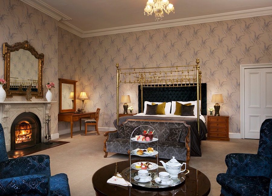 Lyrath Estate hosts Kilkenny's fashion set for a night of glamour