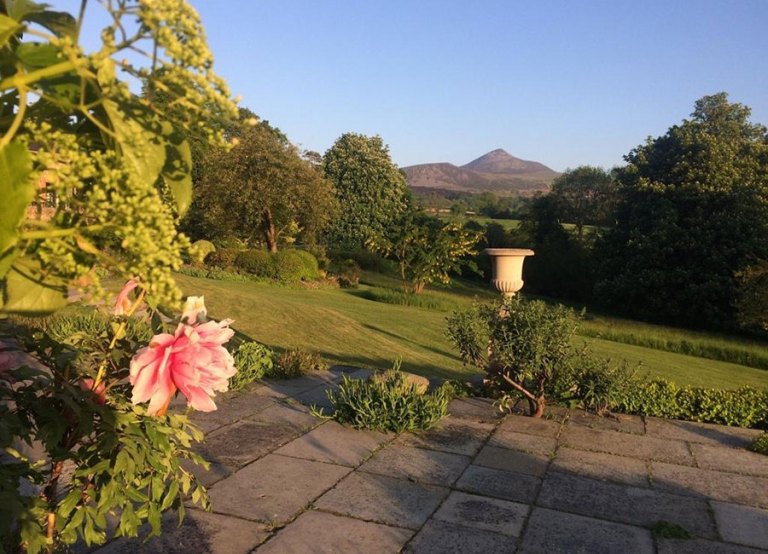 Chris de Burgh’s Wicklow estate, Enniskerry