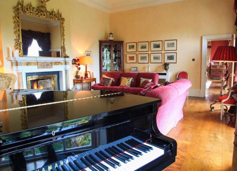 Chris de Burgh’s Wicklow estate, Enniskerry