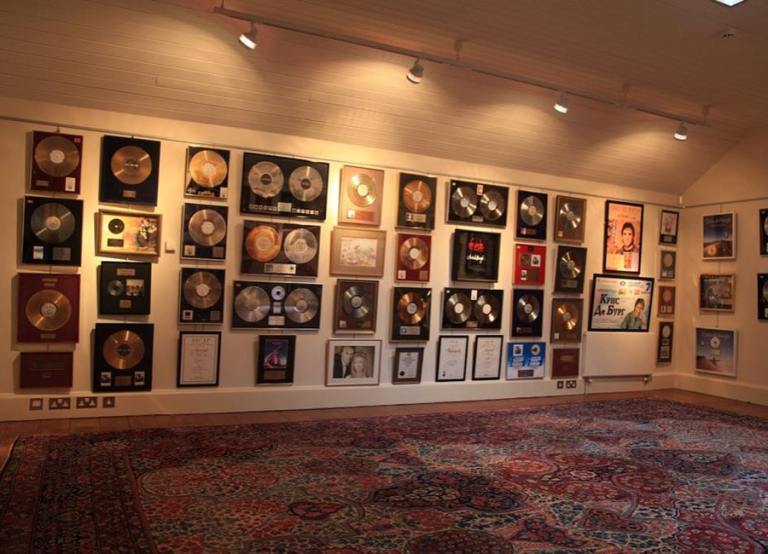 Chris de Burgh’s Wicklow estate, Enniskerry