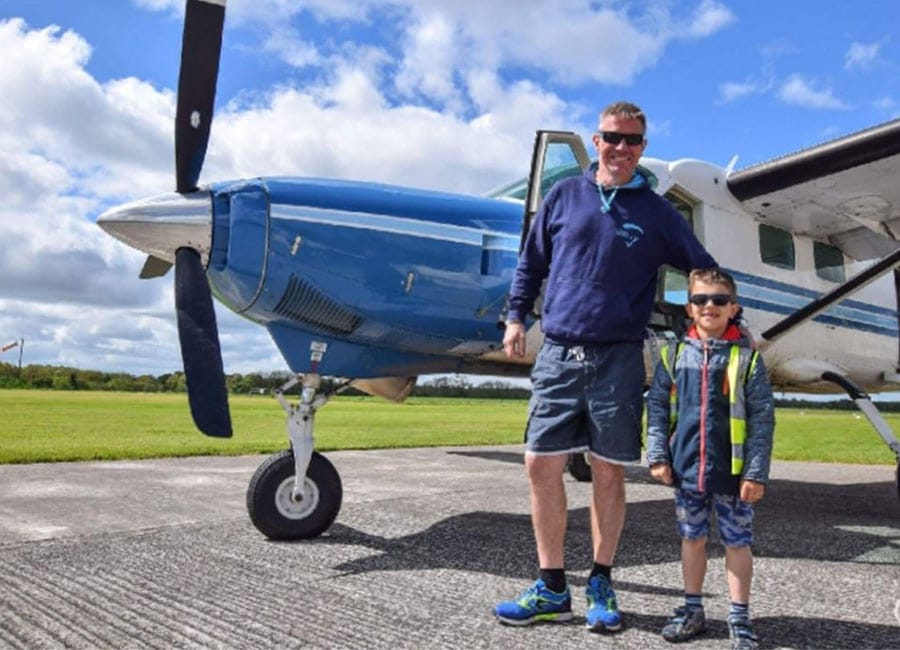 Pilot and child killed in Offaly plane crash was due to 'skydive exercise'
