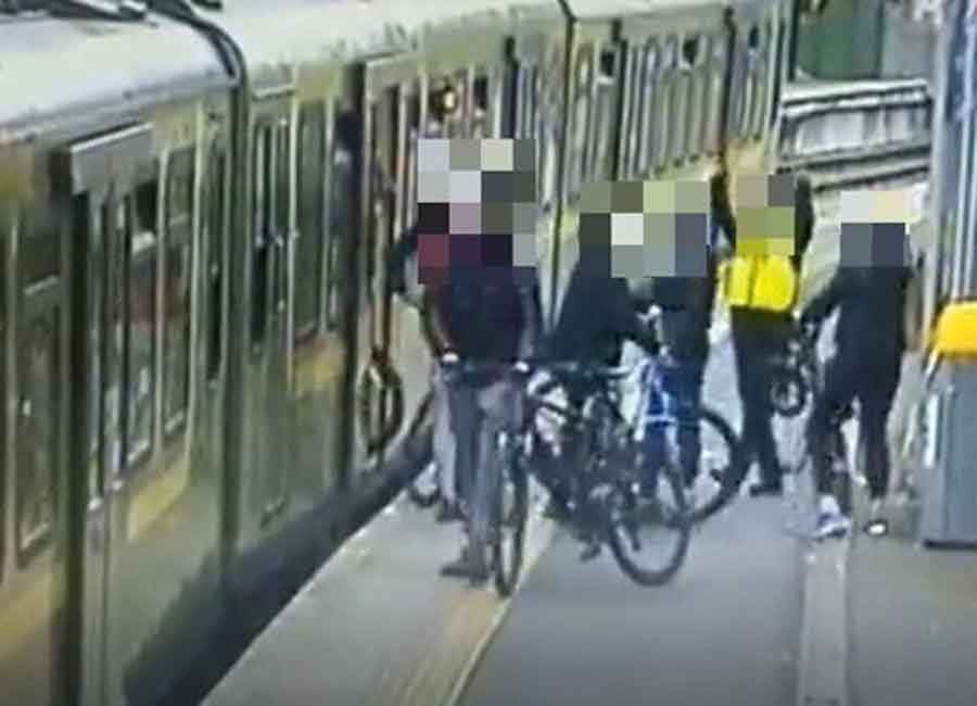 3 teenage boys arrested over attack on girl knocked onto Dart tracks at Howth