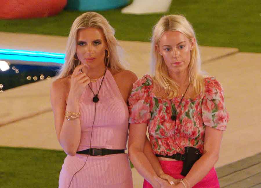 Viewers despair as Hugo friendzones yet another girl after telling Georgia 'there's no spark'