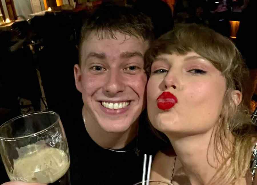 Irish singer says Taylor Swift danced to 'I'll Tell Me Ma' During His Gig