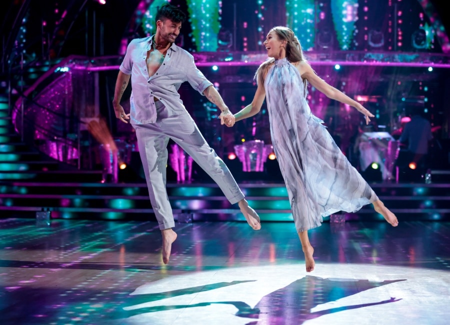 Strictly viewers moved to tears by Rose Ayling-Ellis' powerful silent performance