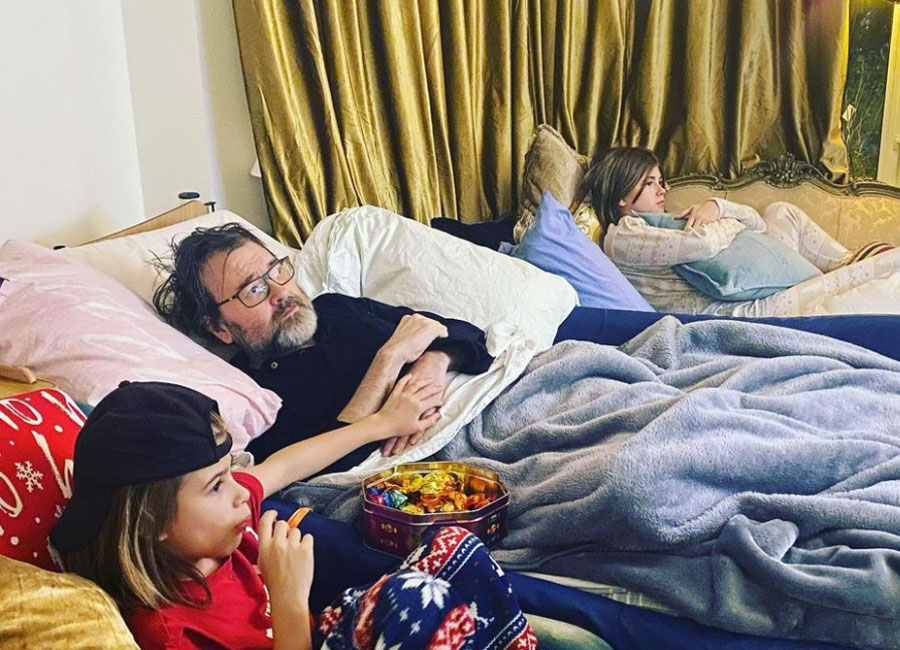 Derek Draper with his children