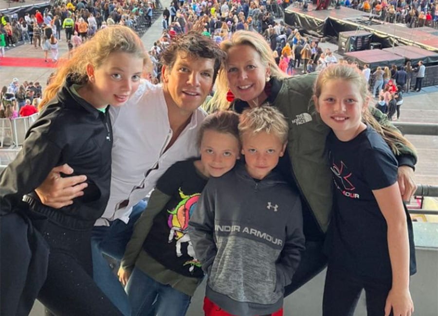 Donncha O'Callaghan enjoys family night out at Ed Sheeran concert