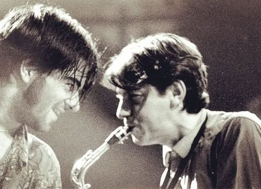 Tributes pour in for Hothouse Flowers saxophone player Leo Barnes