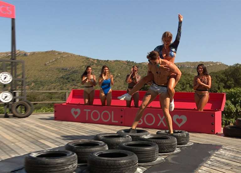 Love Island Hideaway