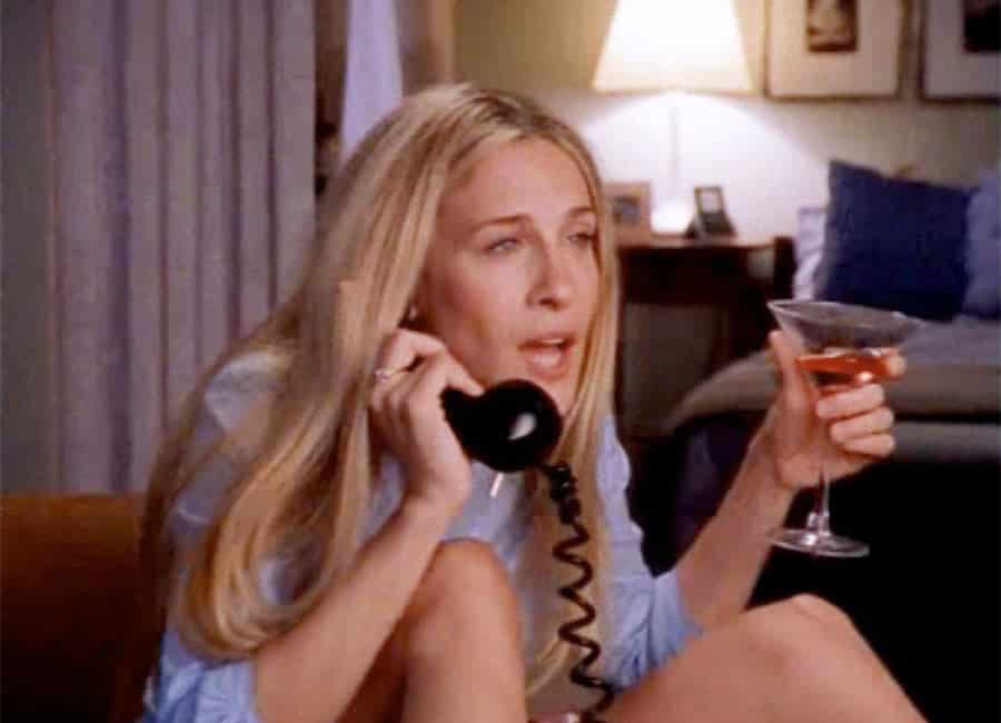 10 Childhood memories we have of summer holidays sun cream mud pies