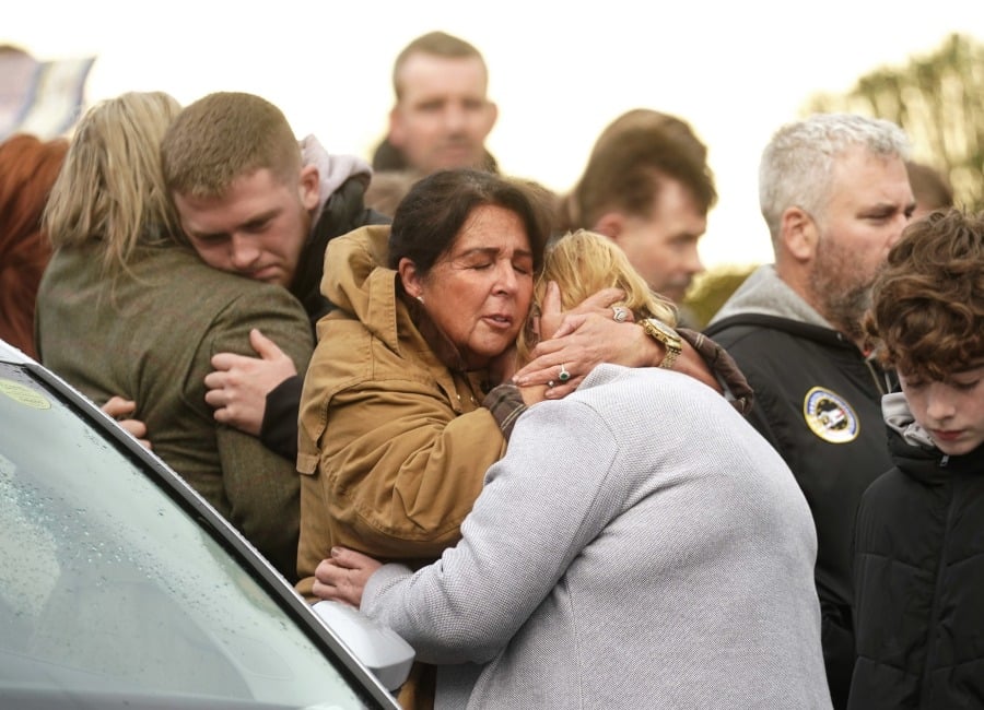 Explosion experts to be brought in to assist Gardai as last moments of victims revealed