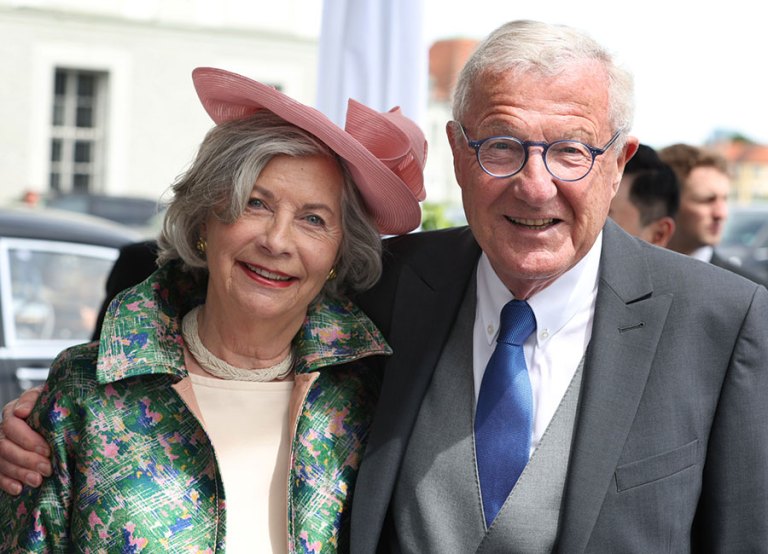 Prince Ludwig marries Sophie-Alexandra