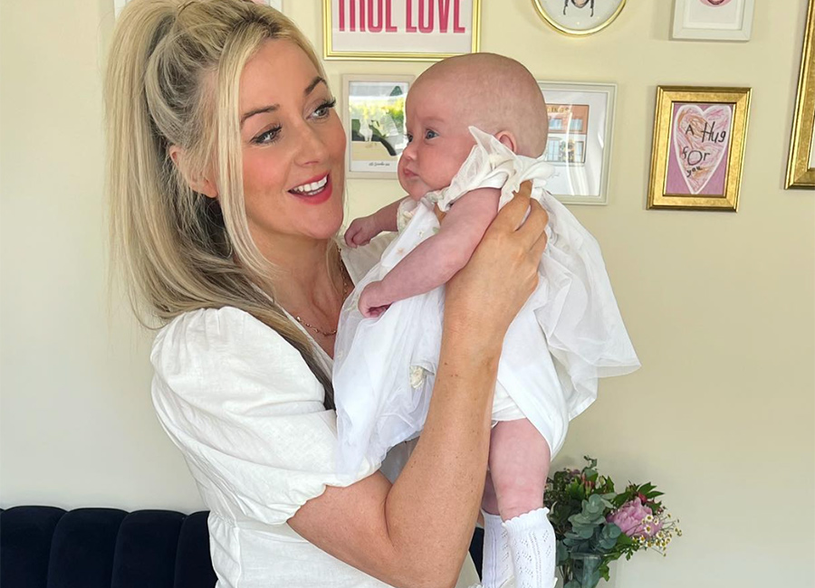 Jenny Dixon's dad leaves her hilarious babysitting report after minding her twins