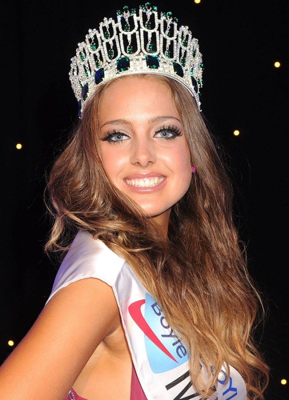 Miss Waterford Emma Waldron is crowned Miss Ireland 2010