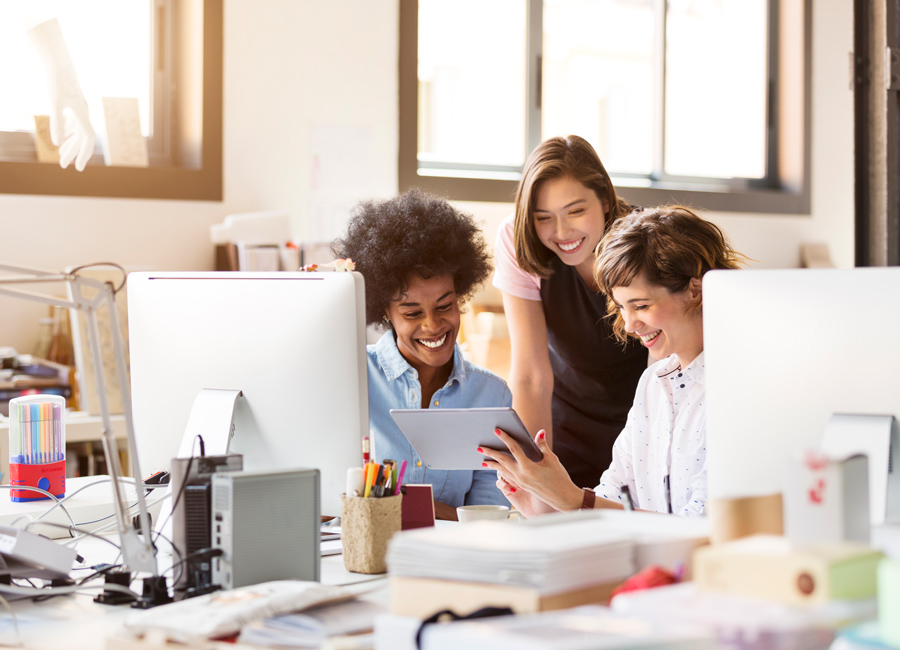 work colleagues collaborating being nice at work