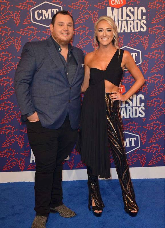 Luke Combs, Nicole Hocking CMT Music Awards, Arrivals, Bridgestone Arena. Pic: REX