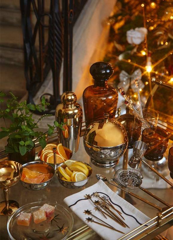 H&M Liffey Valley Store Relaunch - Christmas accessories