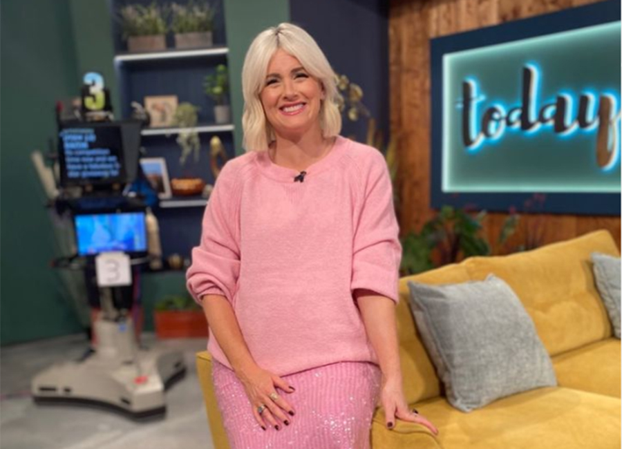 Steal her Style: Sinéad Kennedy channels cotton candy in monochrome maternity look