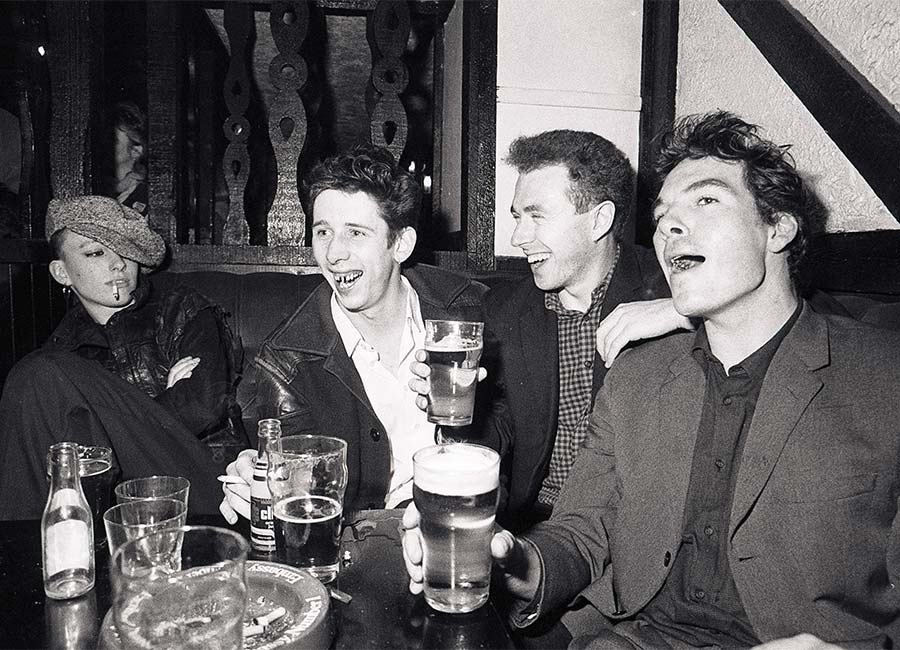 Members of the Pogues, 11/30/84. Pictured are Shane MacGowan, Cait O'Riordan, Andrew Rankin, Jem Finer. Pic: Getty Images