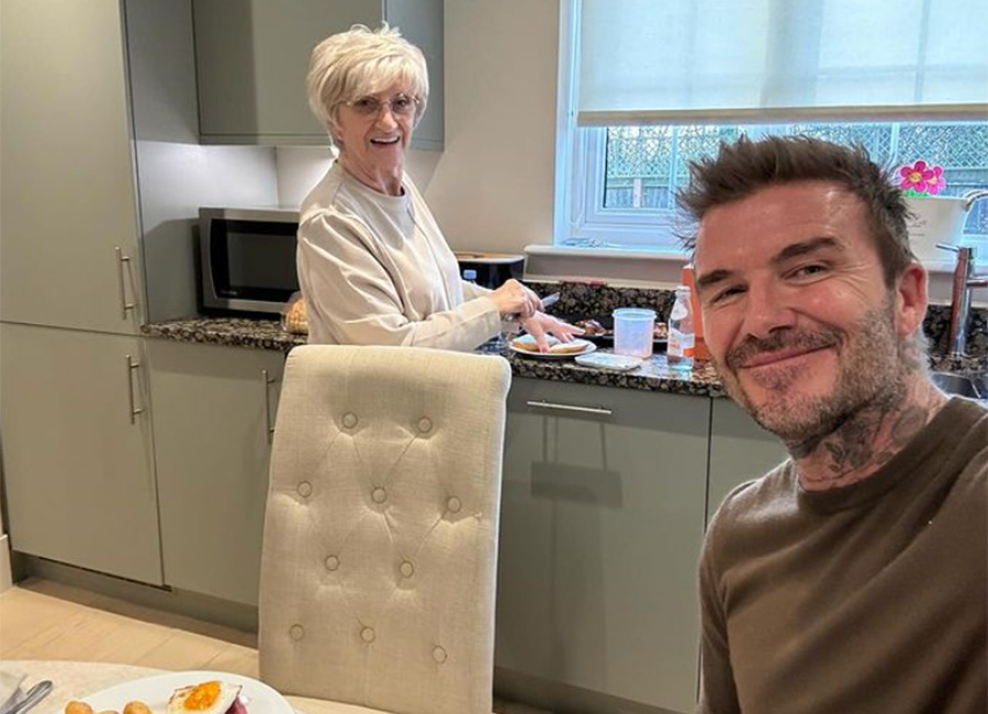 David Beckham proves he is still a mummy's boy doing the washing up