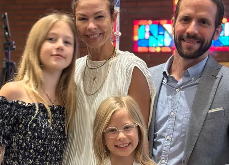 Mother of two girls killed with their actor father in plane crash pays tribute