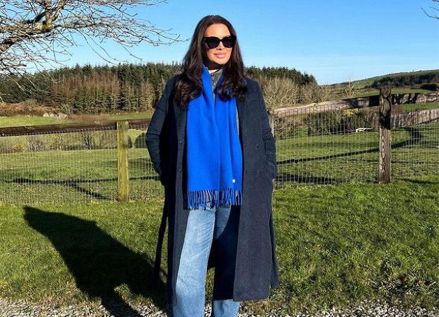 Joanne Larby asks fans to 'stop assuming things' after pregnancy speculation