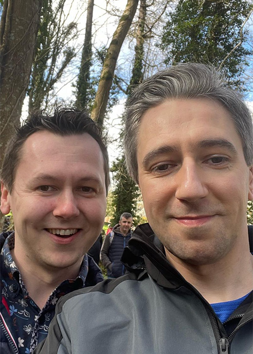Simon Harris with his brother Adam. Pic: Simon Harris / Instagram