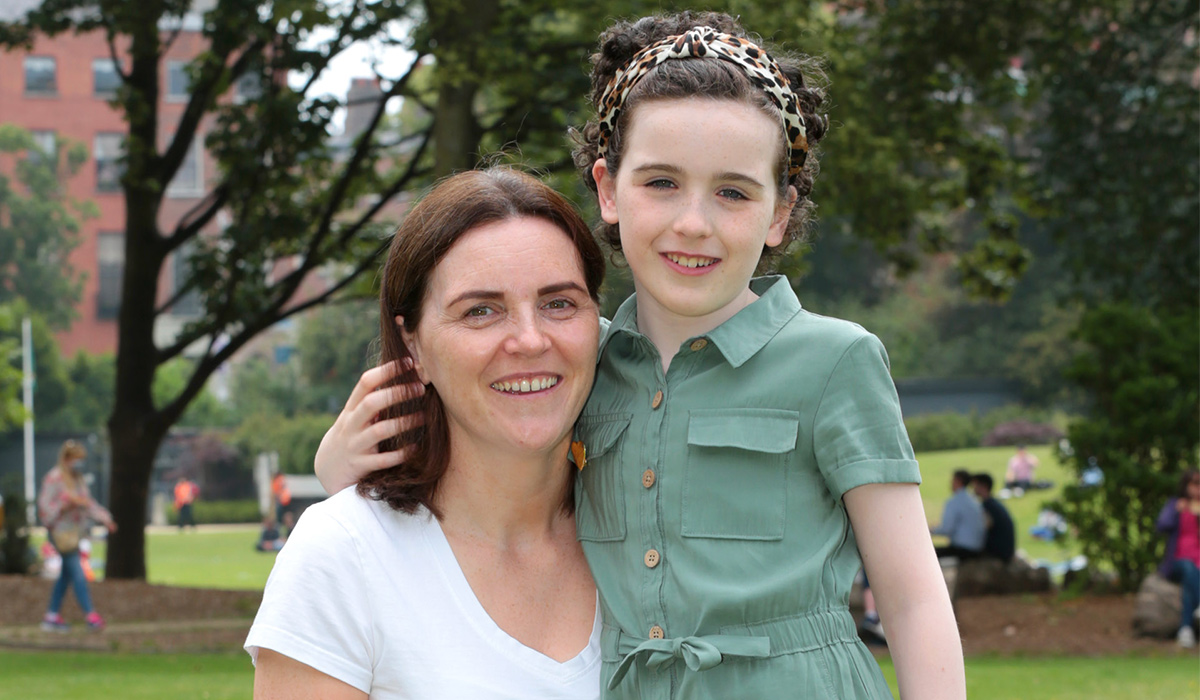 Saoirse Ruane with her mother Roseanna. Pic: Brian McEvoy