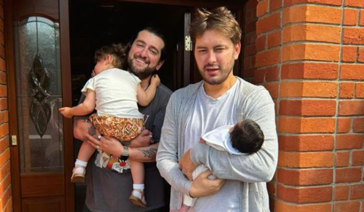 Brian Dowling, Arthur Gourounlian
