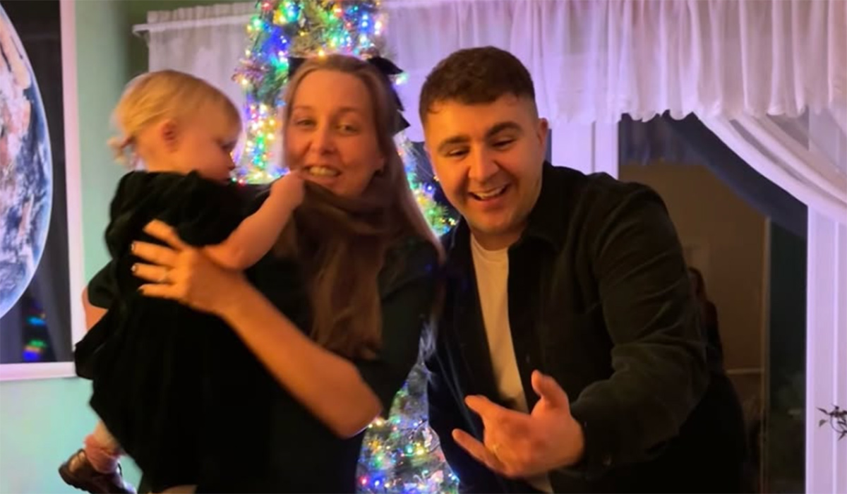 Carl Mullan's Christmas photos will be a hard relate to families with small children!