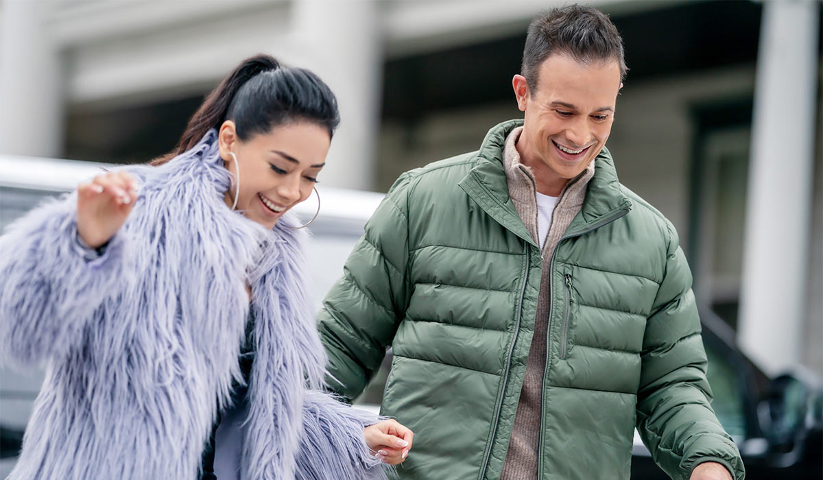 CHRISTMAS WITH YOU, from left: Aimee Garcia, Freddie Prinze Jr., 2022. Pic: REX