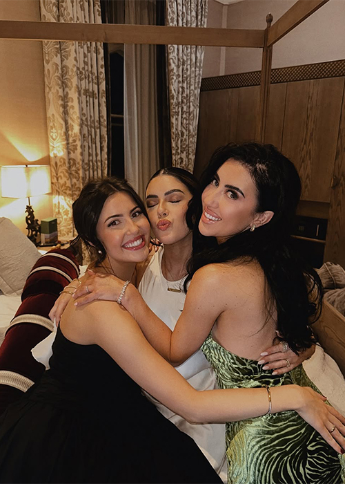 Lottie Babs Bonnie Ryan Sisters New Years Eve/Day celebrations