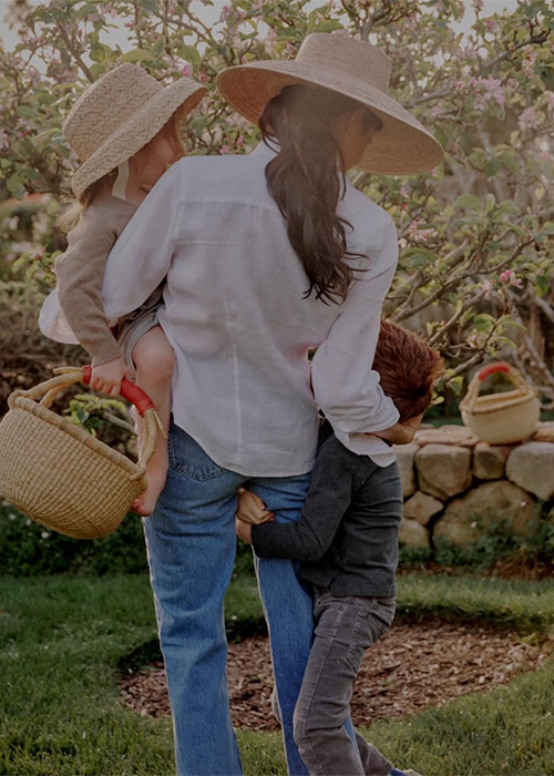 Meghan Markle with her children. Pic: Meghan / Instagram