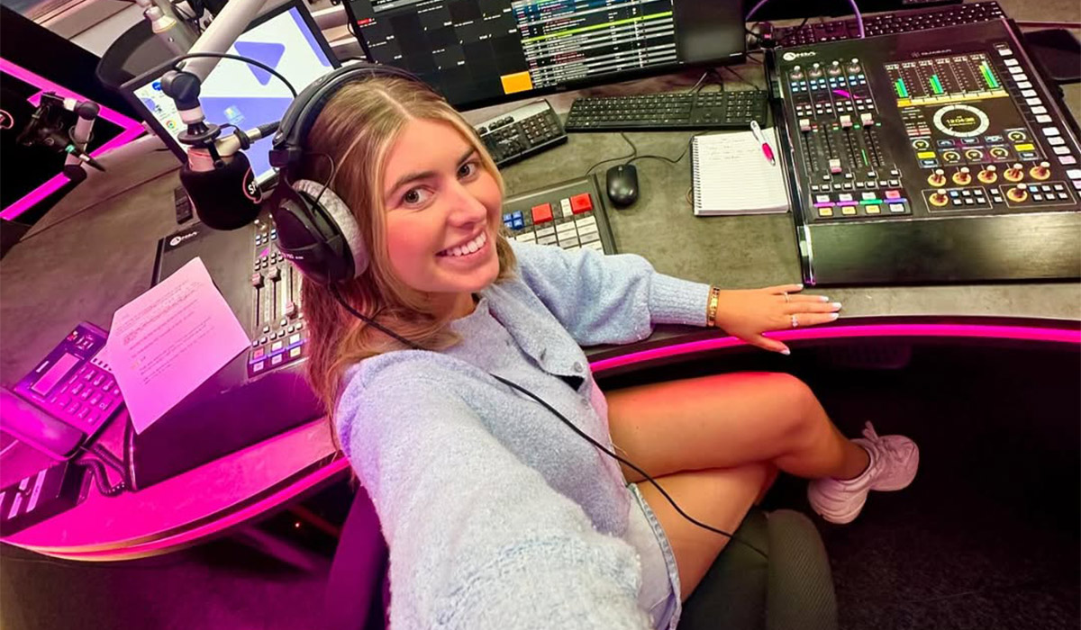 Life father, like daughter! Comedian Pat Shortt's daughter Faye Shortt lands her own radio show