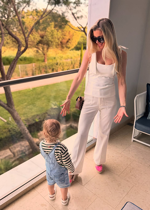 Jess Redden and her son Bobby. Pic: Jess Redden / Instagram