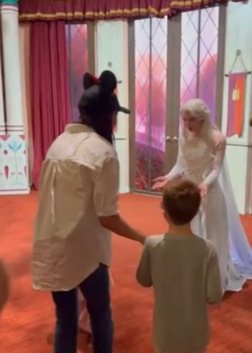 Prince Harry and Meghan Markle with their children at Disneyland. Pic: Meghan / Instagram