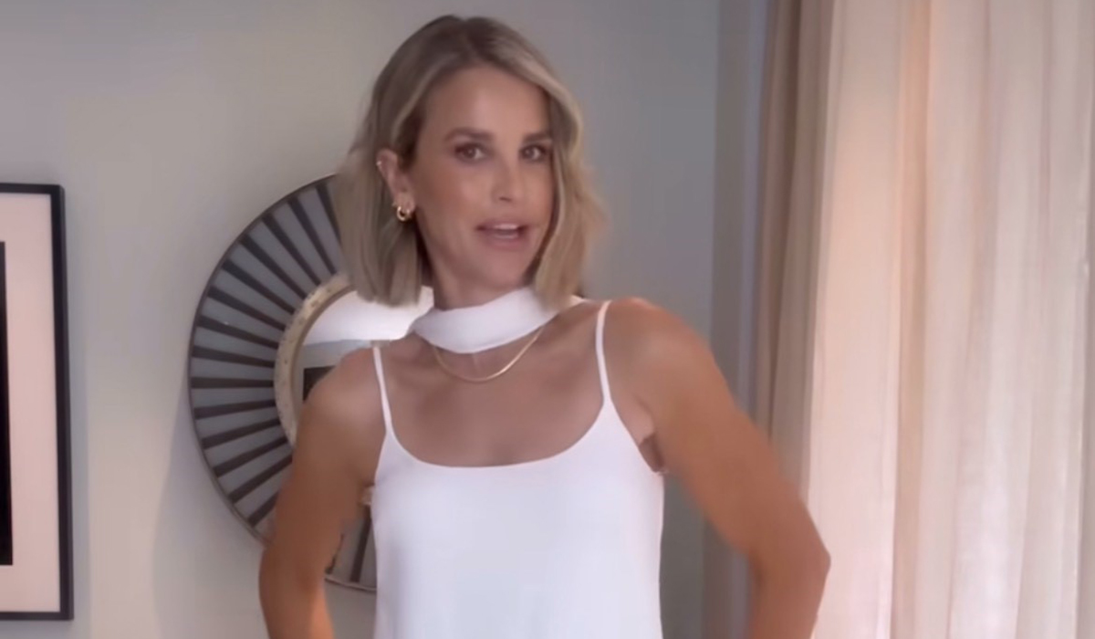 Vogue Williams gets all dressed up in chic gúna for daughter's birthday party